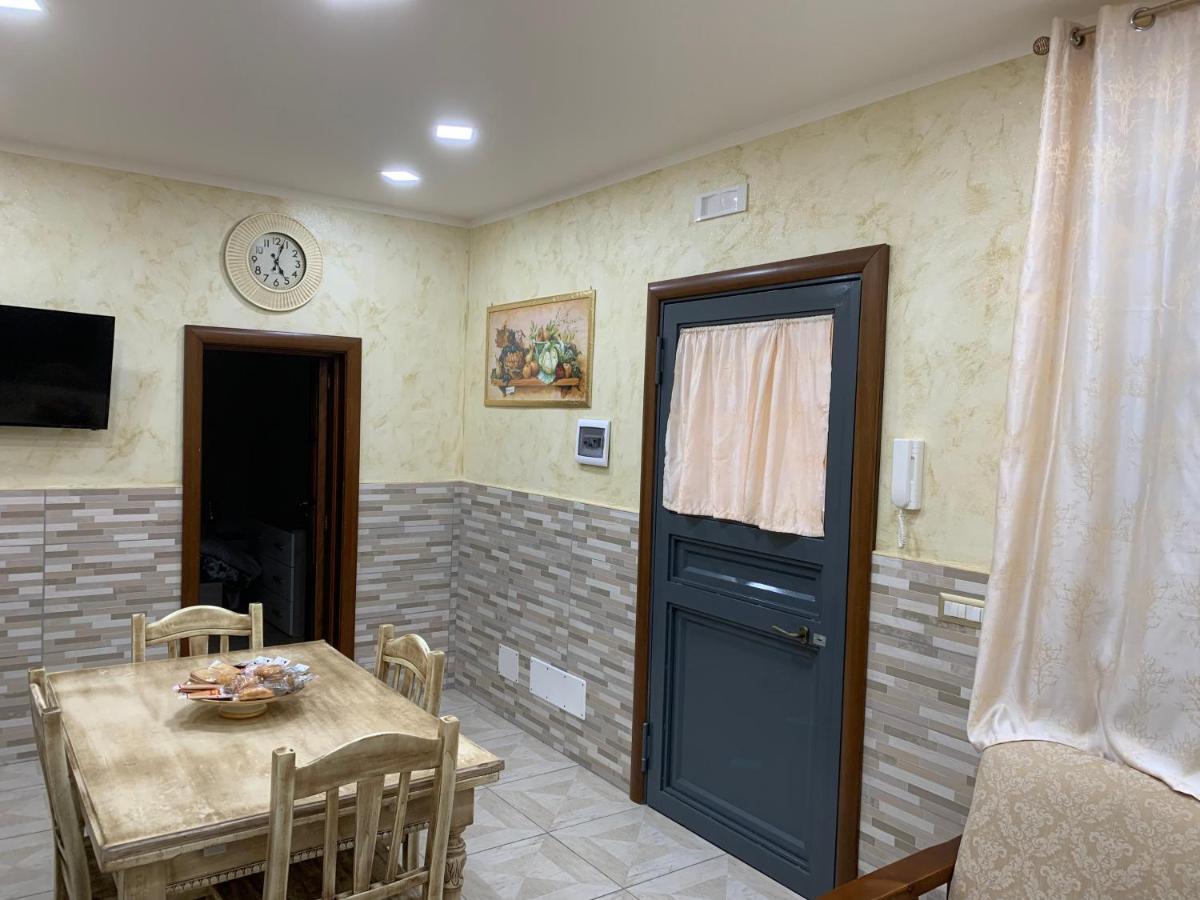 Casa vacanza Kristal Aeroporto di Catania Fontana Rossa Esterno foto